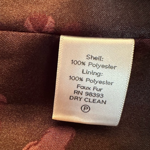 Dennis Basso faux fur coat - Picture 10 of 15